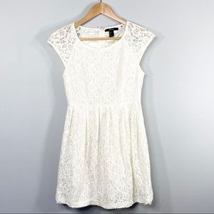 Women’s fit flair lace mini dress Sz S